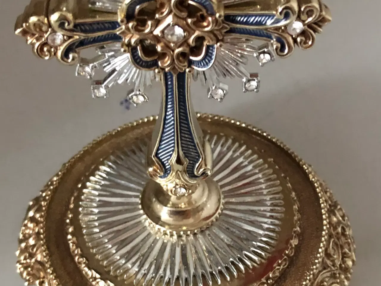 Billede 2 - The Franklin Mint Star Of Hope Jeweled Cross