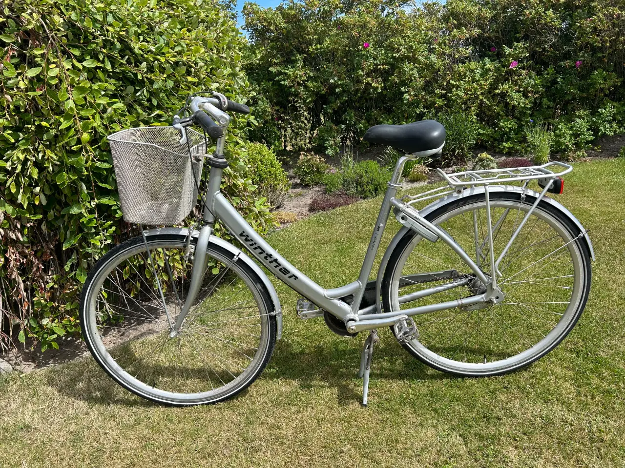 Billede 1 - Damecykel, kører godt