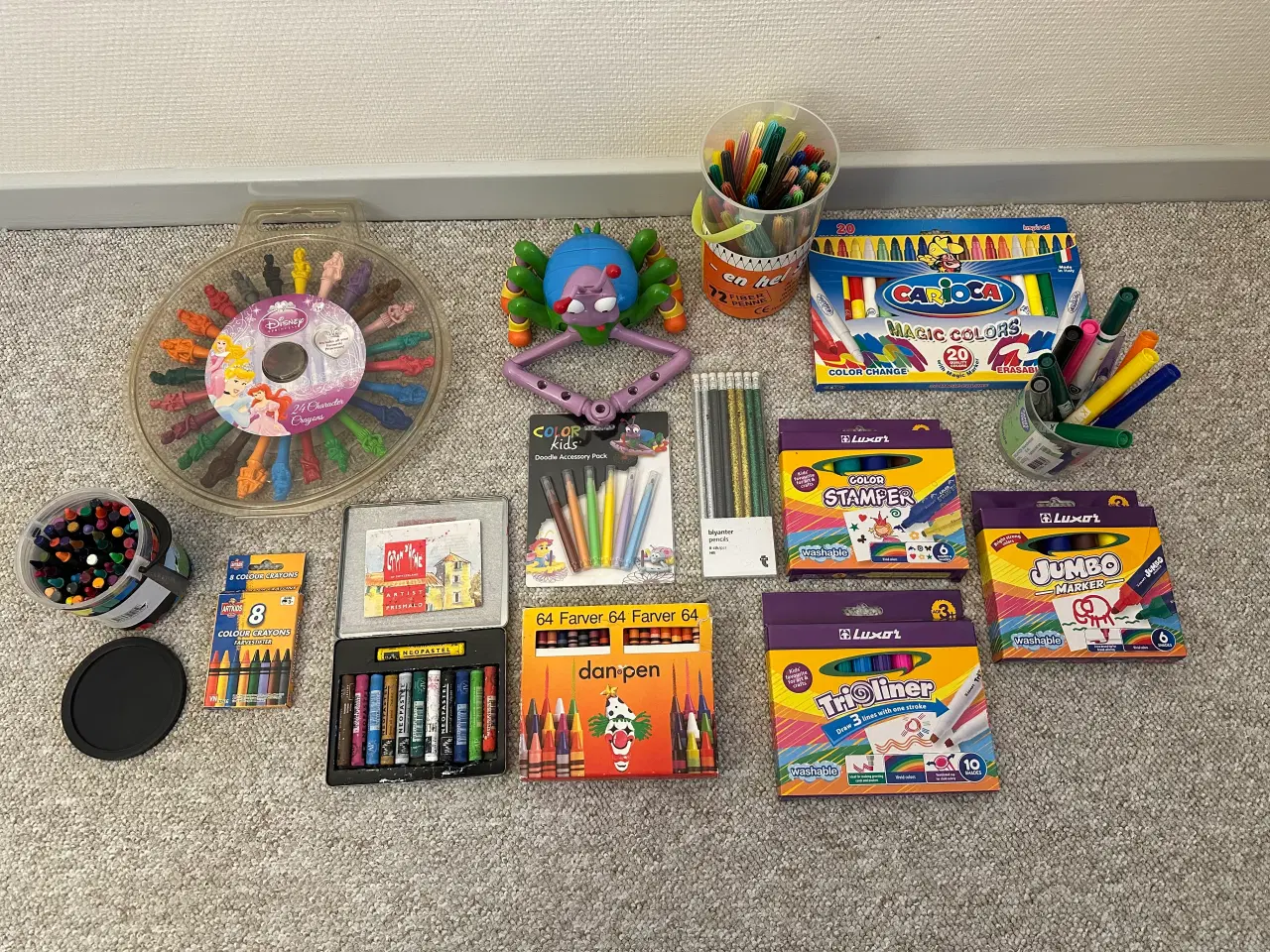 Billede 1 - Stort krea sæt med tegne- og maleartikler