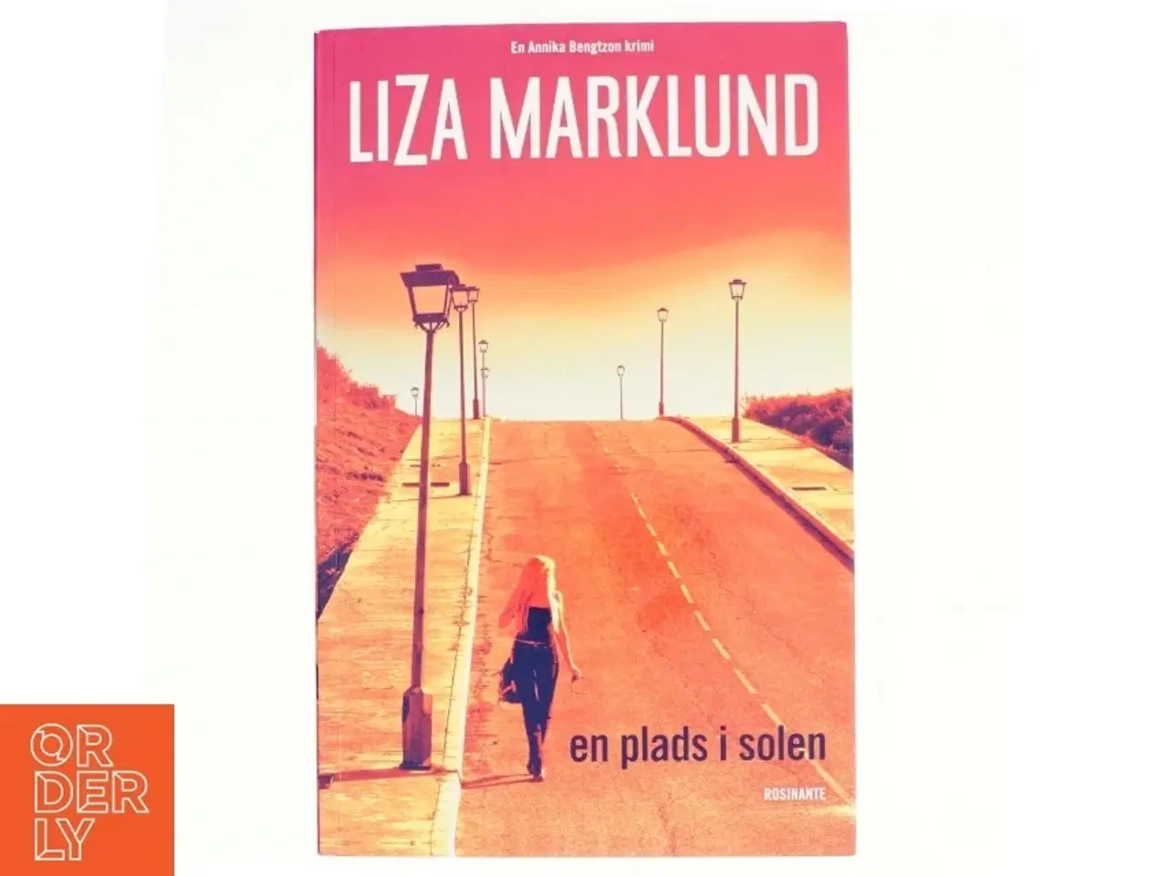 Billede 1 - En plads i solen af Liza Marklund