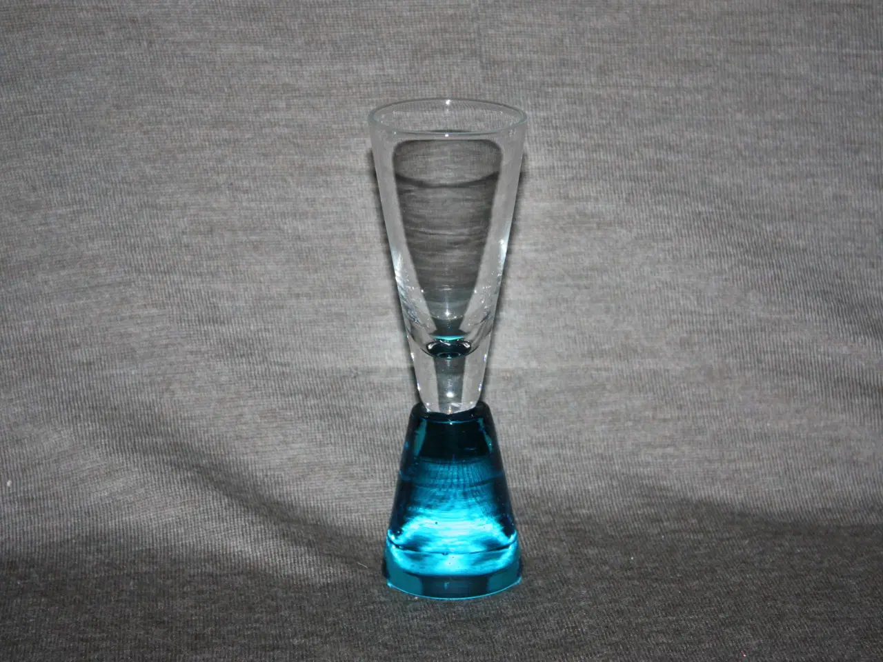 Billede 1 - Vintage snapseglas højde 14,5 cm blå