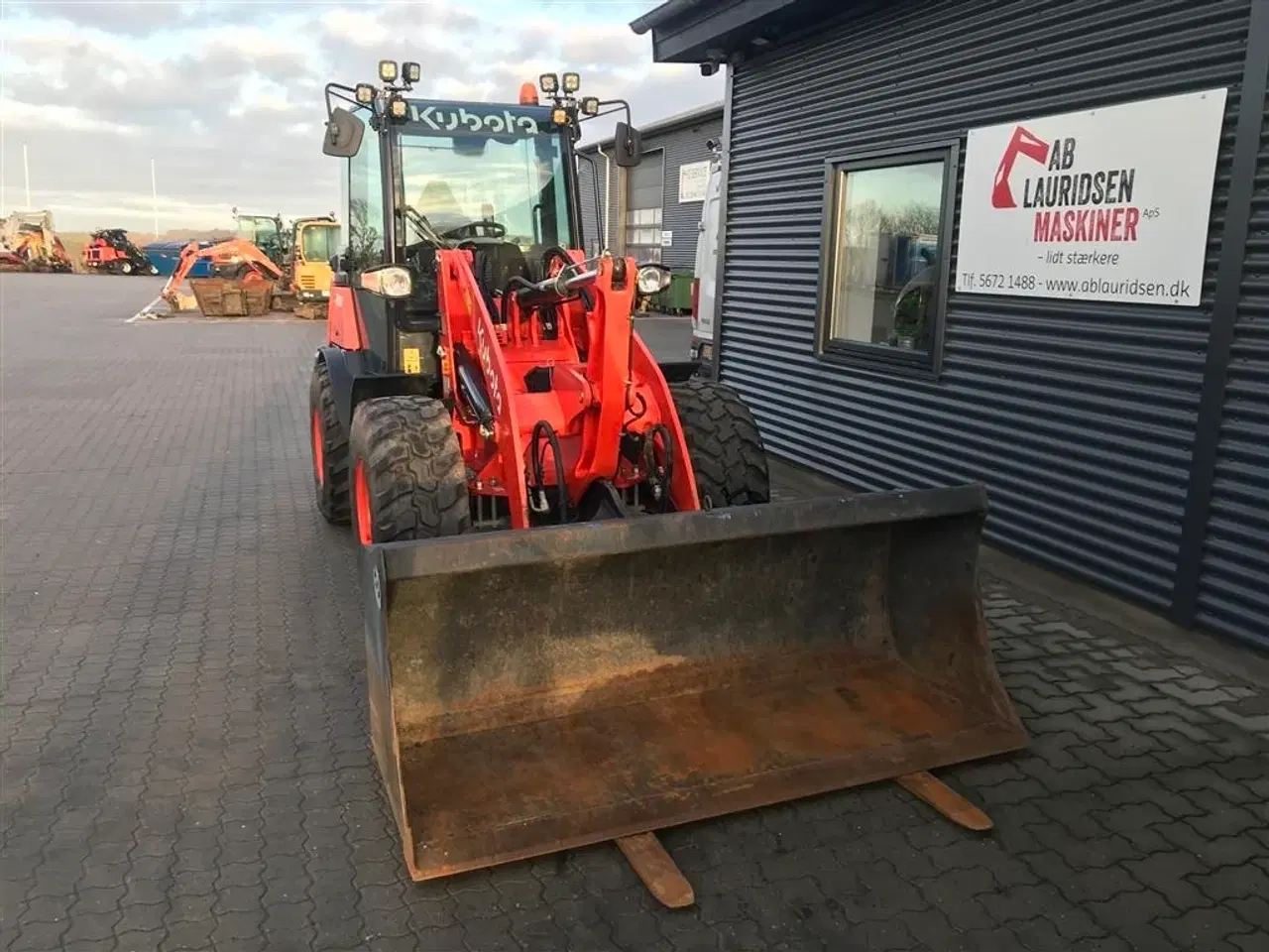 Billede 3 - Kubota R090 Centralsmørring skovl og gafler