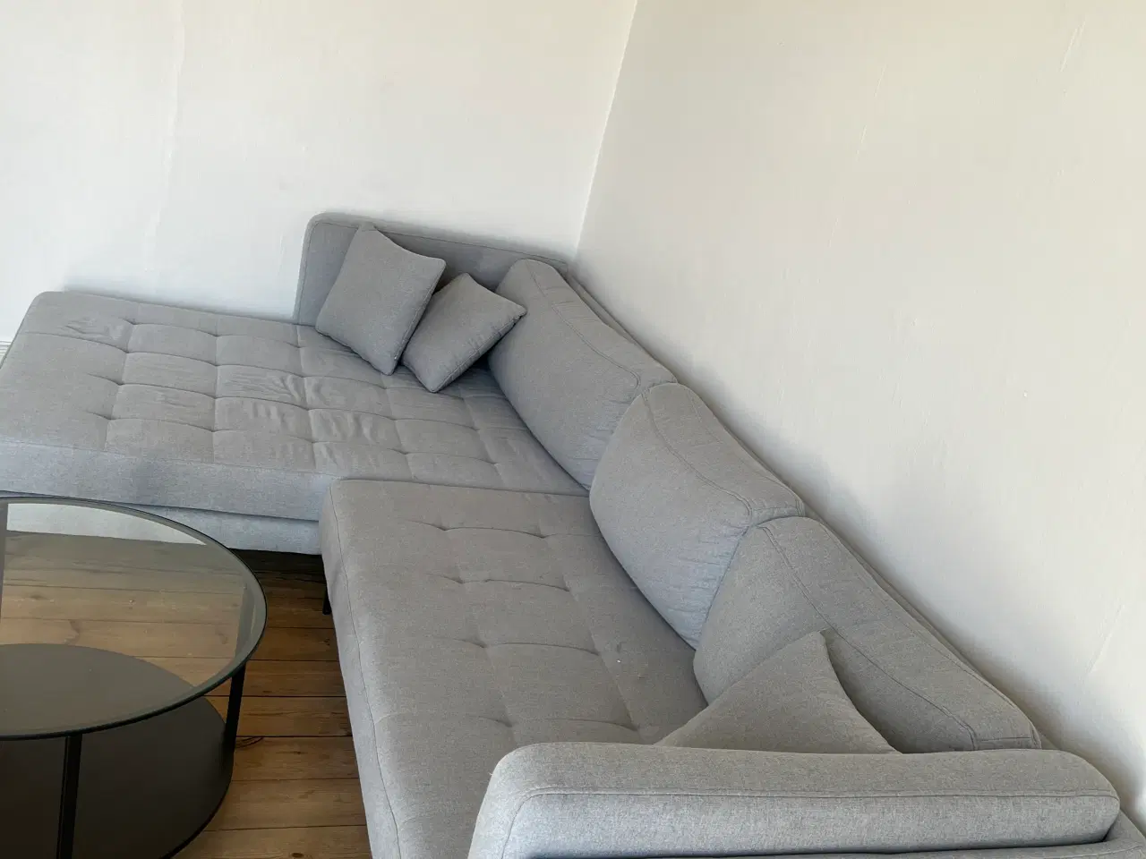 Billede 4 - Lys grå sofa i stof
