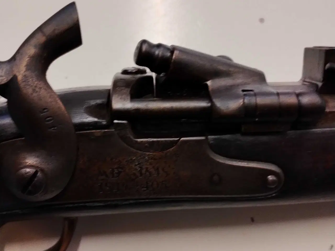 Billede 3 - Dansk tapriffel med smider system 