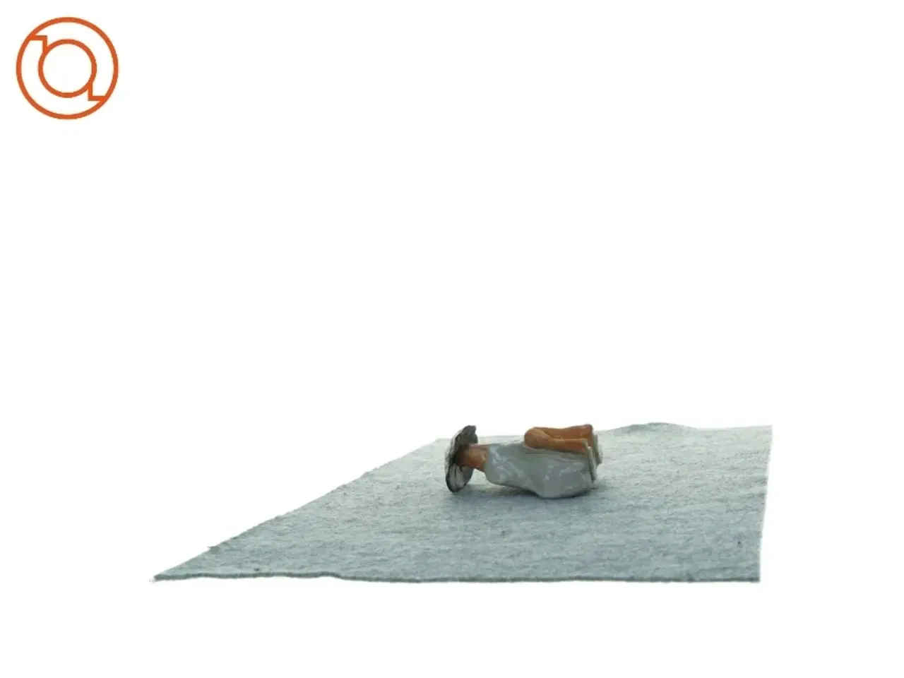 Billede 4 - retro keramikFigur (str. 12 cm)
