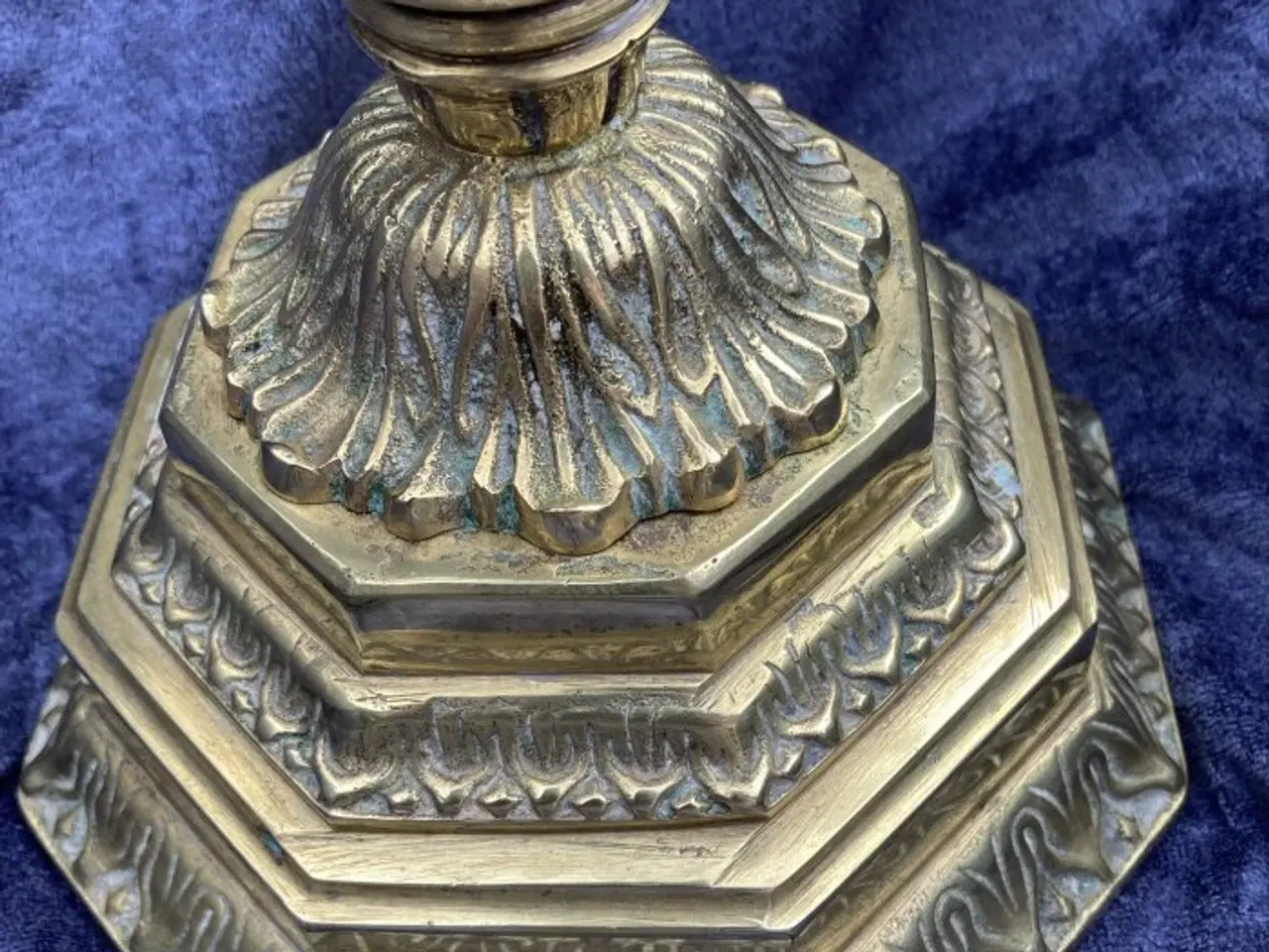Billede 3 - Syvarmet lysestage i messing – menorah
