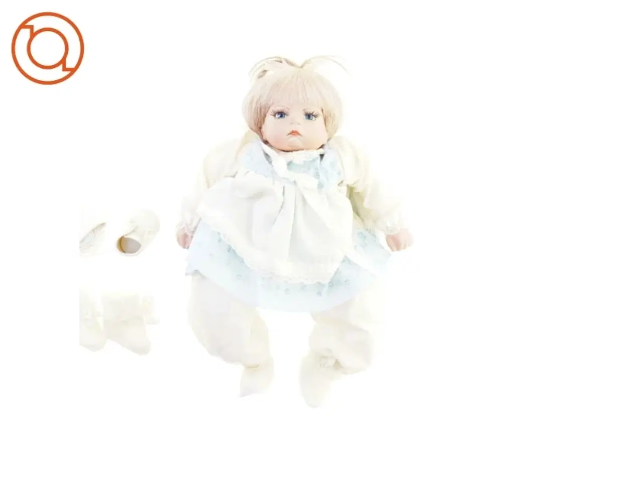 Billede 1 - Dukke med tilbehør (str. 35x20 cm)