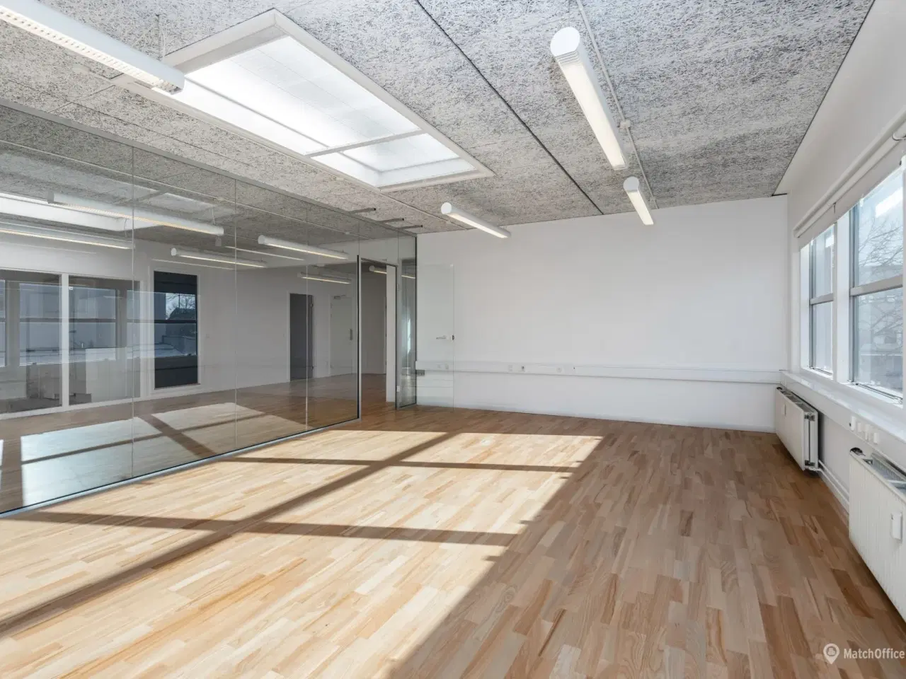 Billede 3 - Lyst og indbydende kontorlejemål