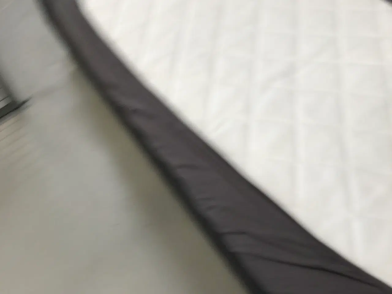 Billede 2 - Seng fra jysk