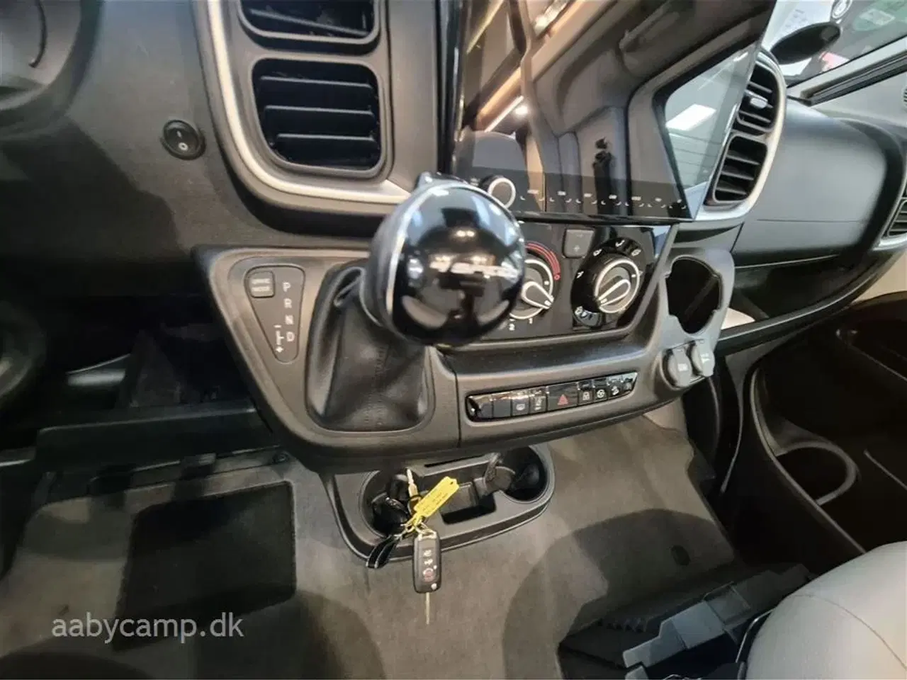 Billede 6 - 2022 - Laika Ecovip 3019 Automatgear. Solceller. 200Ah lithium batteri. 2000W inverter. A/C. udvendigt gas og bruseudtag. Markise. Plisse i front og side ruder. Anntex topmadras undervognsbehandlet. kan vejes op til 3650 Kg.