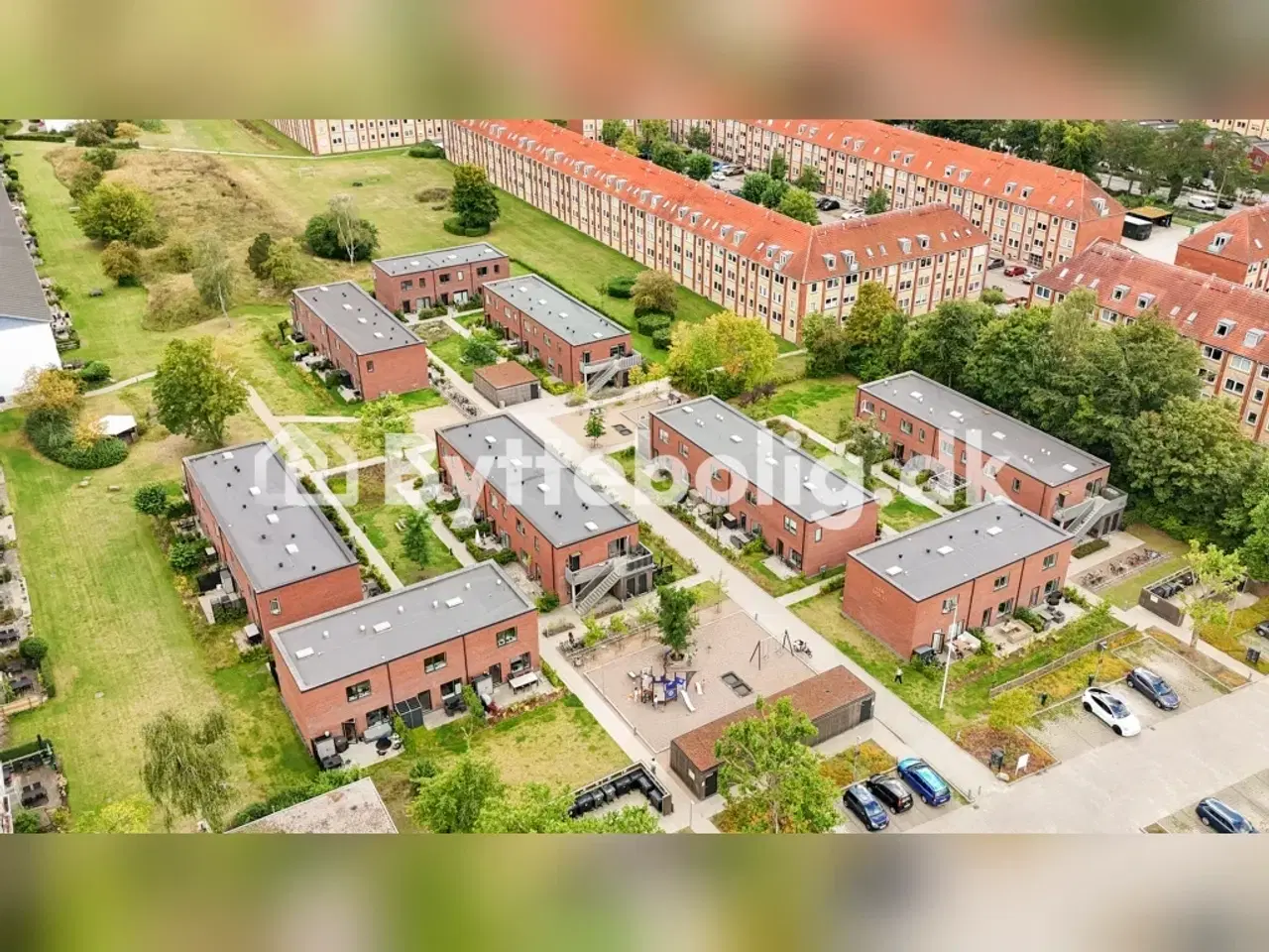 Billede 1 - Rækkehus til lejlighed