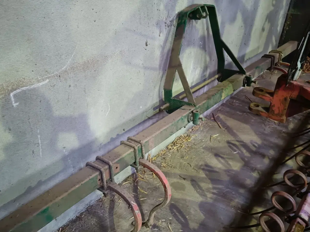 Billede 17 - Underhaug 4 rækket med Viby bejdsetank & sporløsner