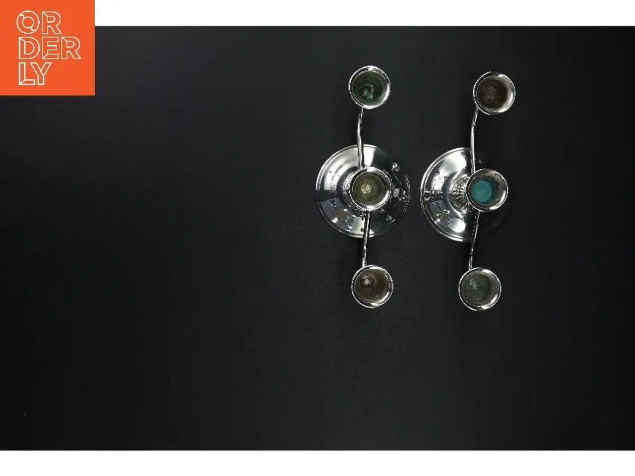 Billede 2 - Sølvfarvet lysestager med tre arme (str. H. 12 cm. b 21 cm)