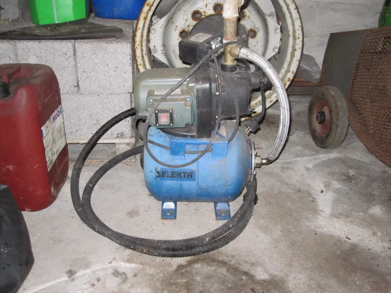 Billede 1 - Vandpumpe i rigtig fin stand