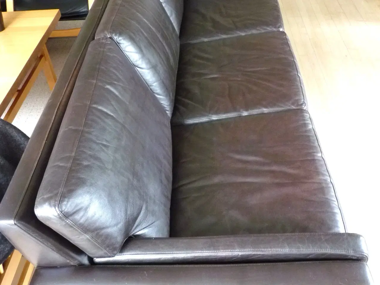 Billede 2 - 3 personers lædersofa, mørkebrun, velholdt.