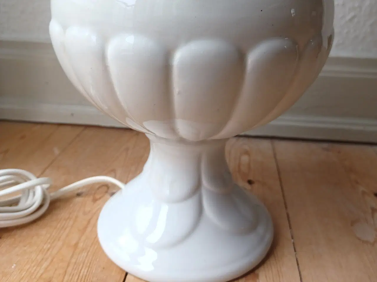 Billede 6 - Smuk gl. porcelæns lampe.
