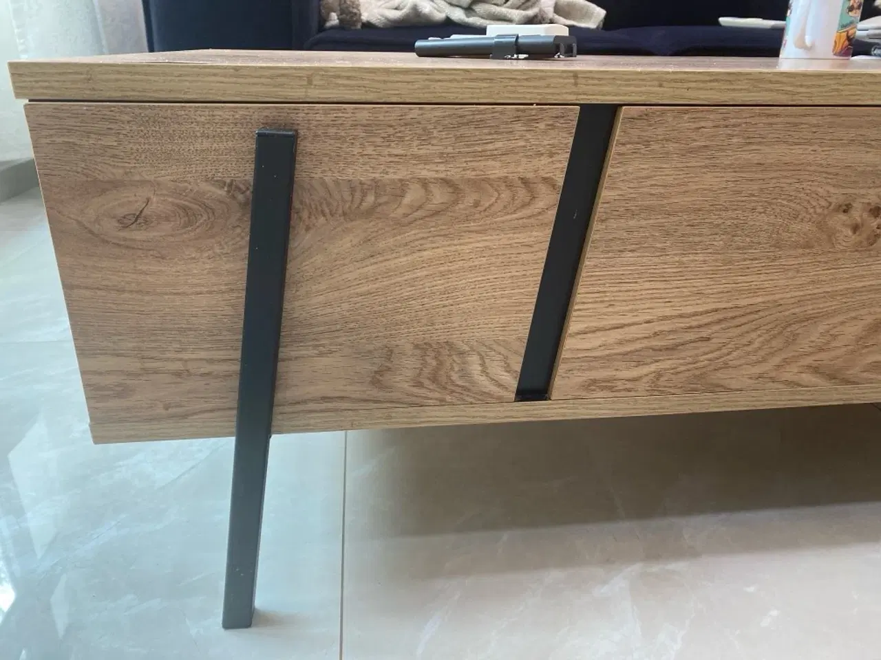 Billede 4 - Beliani Coffee Table with Hydraulic storage