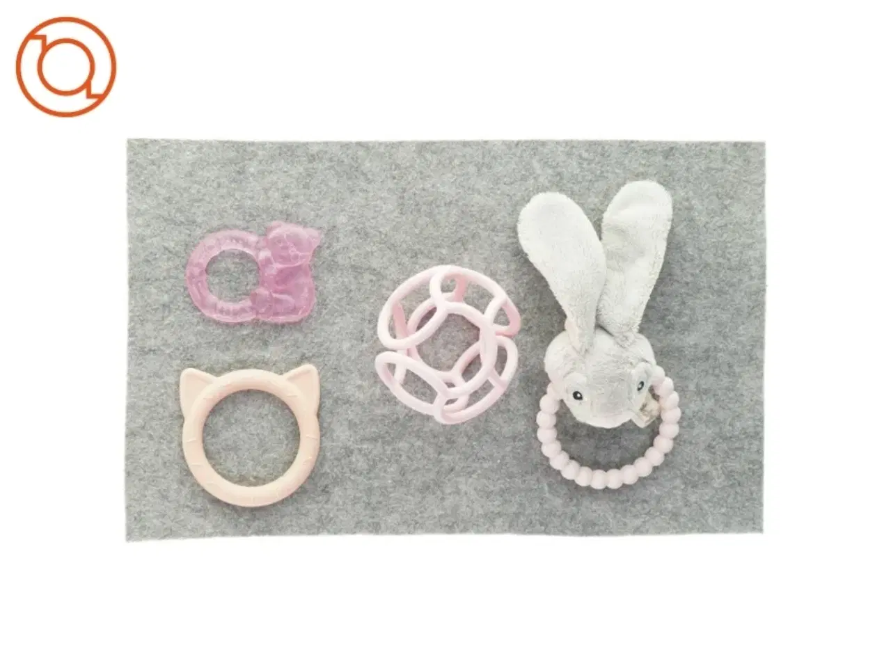 Billede 1 - Babylegetøj (str. 10 x 10 og 9 x 7cm)