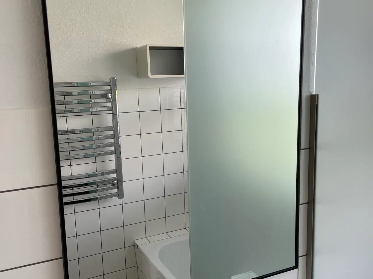 Billede 1 - Badeværelses spejl