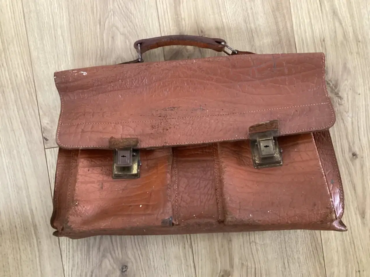 Billede 2 - Gamle skoletasker
