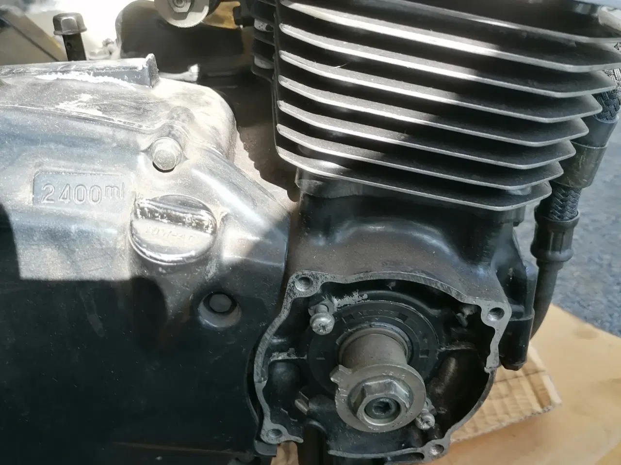 Billede 4 - Motor til Suzuki GXS 550 eb. årgang 84-87.