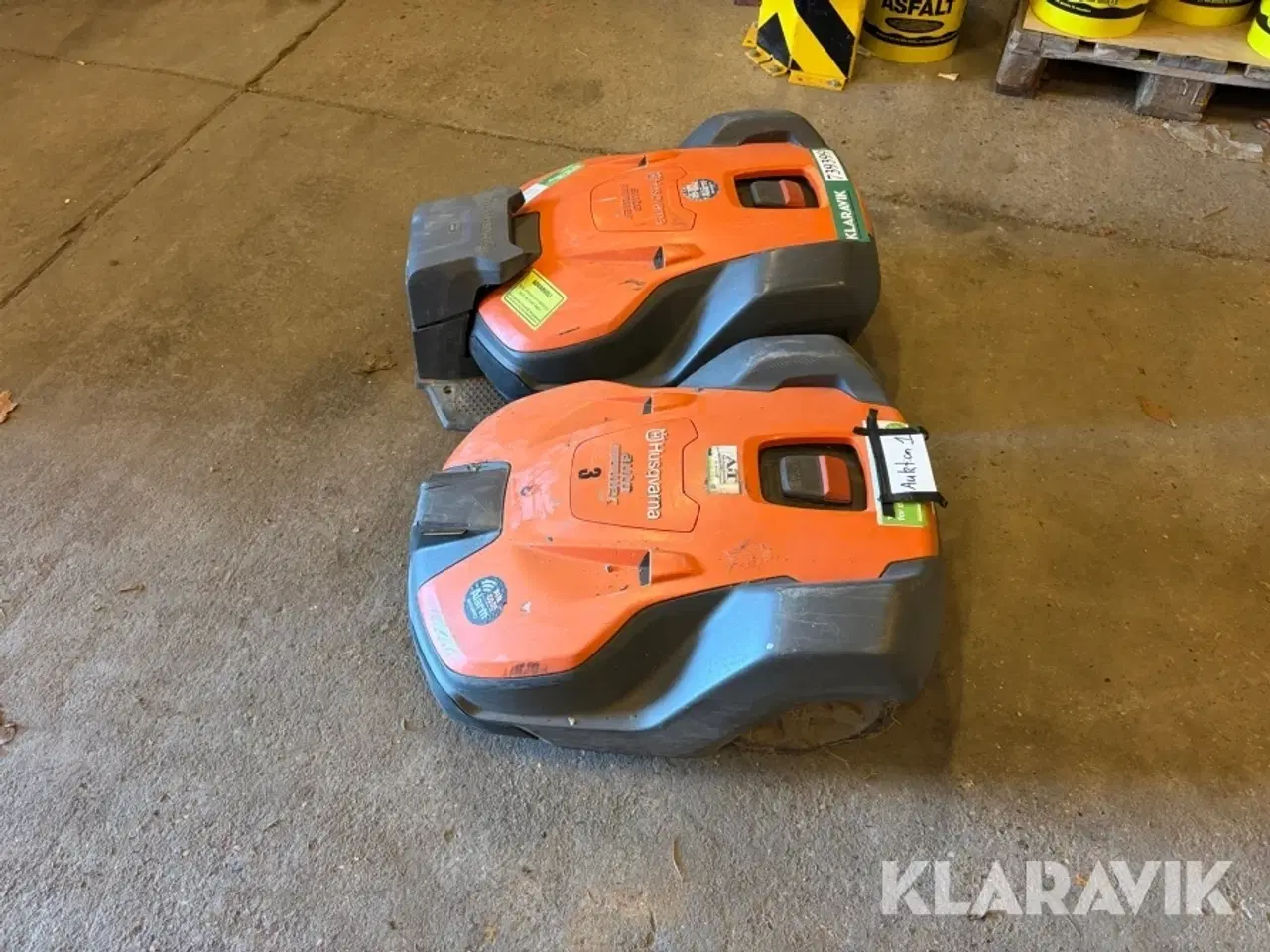 Billede 2 - Robot plæneklipper Husqvarna 550 2 styk