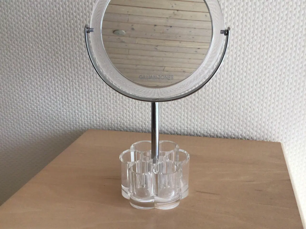 Billede 1 - Make Up spejl, 2 sidet og med forstørrelse