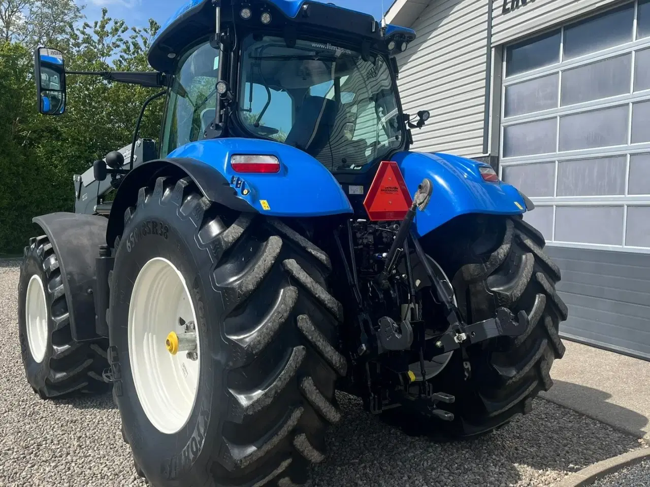 Billede 16 - New Holland T7.270 AC med frontlift og frontlæsser. Den kan også købes uden frontlæsser.