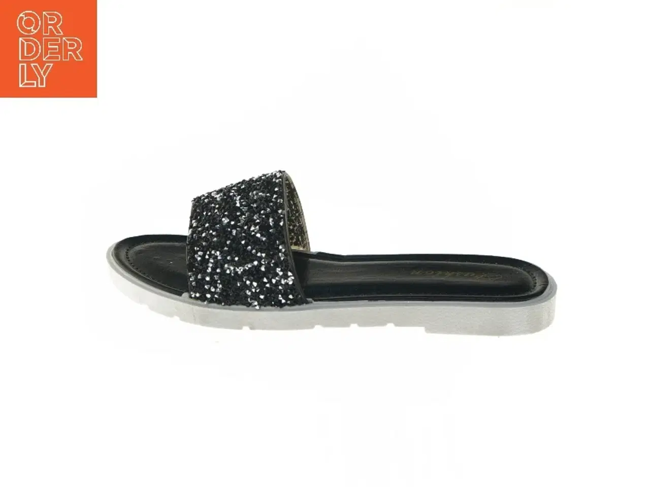 Billede 1 - Sorte slip-on sandaler med similisten fra Fashion (str. fod 25,5 cm)