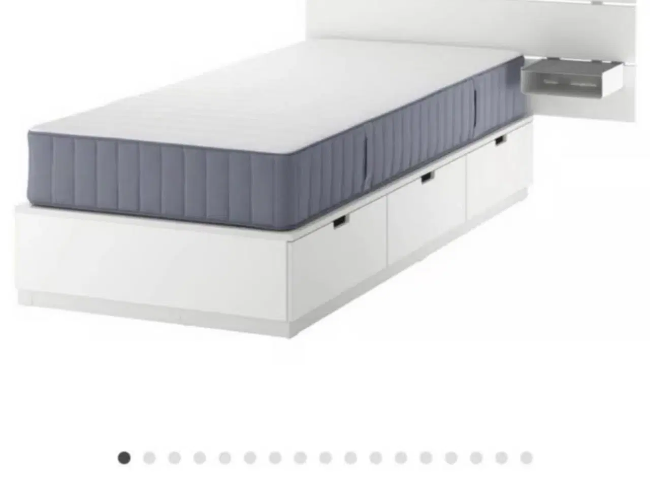 Billede 1 - En flot seng til salg