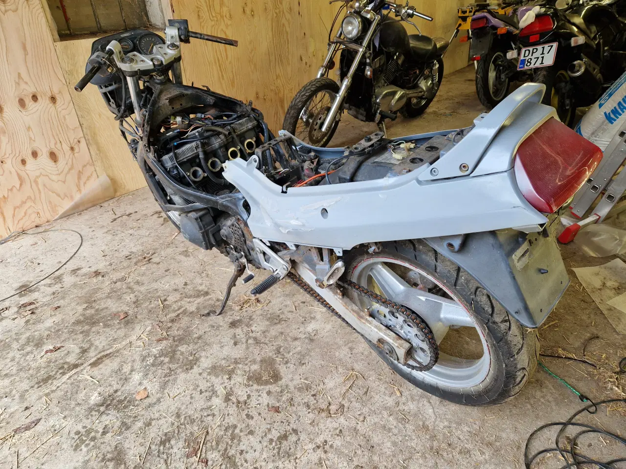 Billede 1 - Suzuki GSX 750F årgang 1990