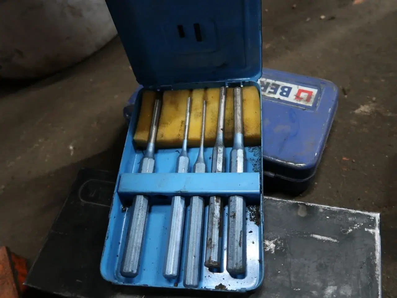 Billede 4 - 4 stk. kasser med div. Bor, toppe m.m.