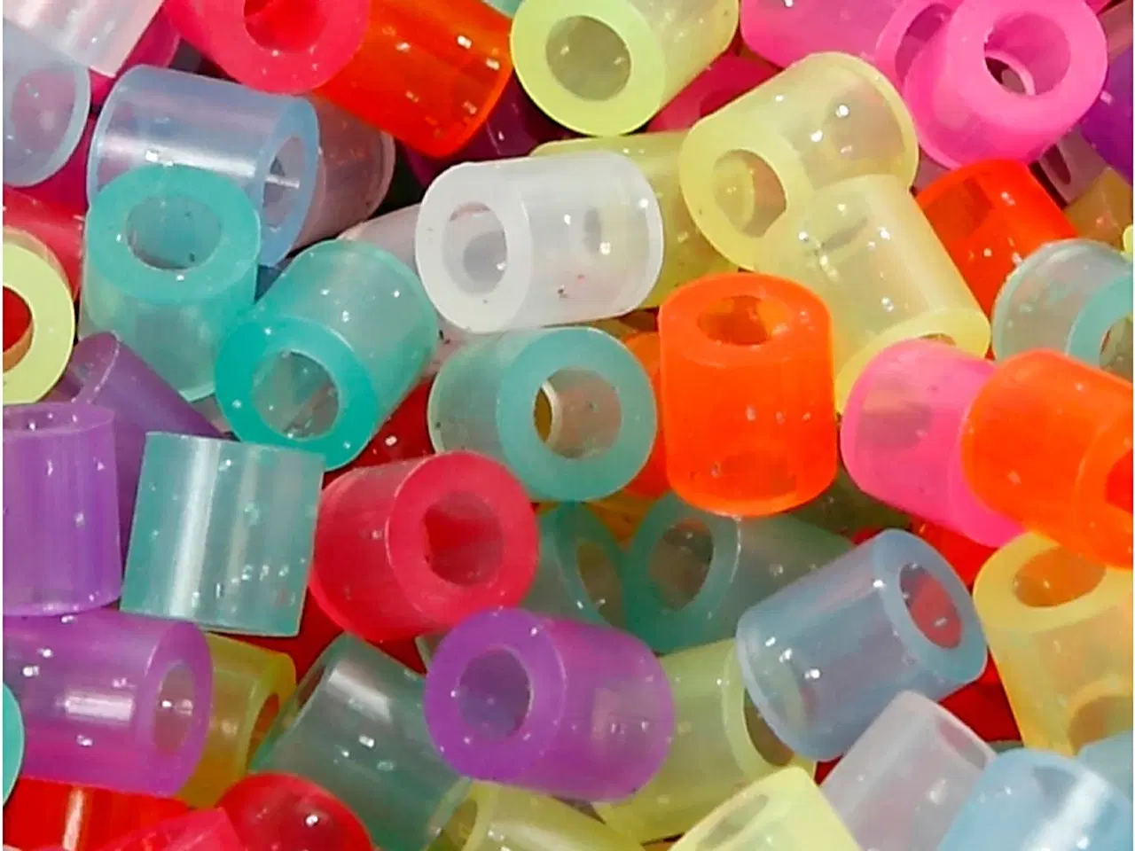 Billede 1 - Glitter Rørperler 5x5 mm - 30.000 stk. til Kreativitet