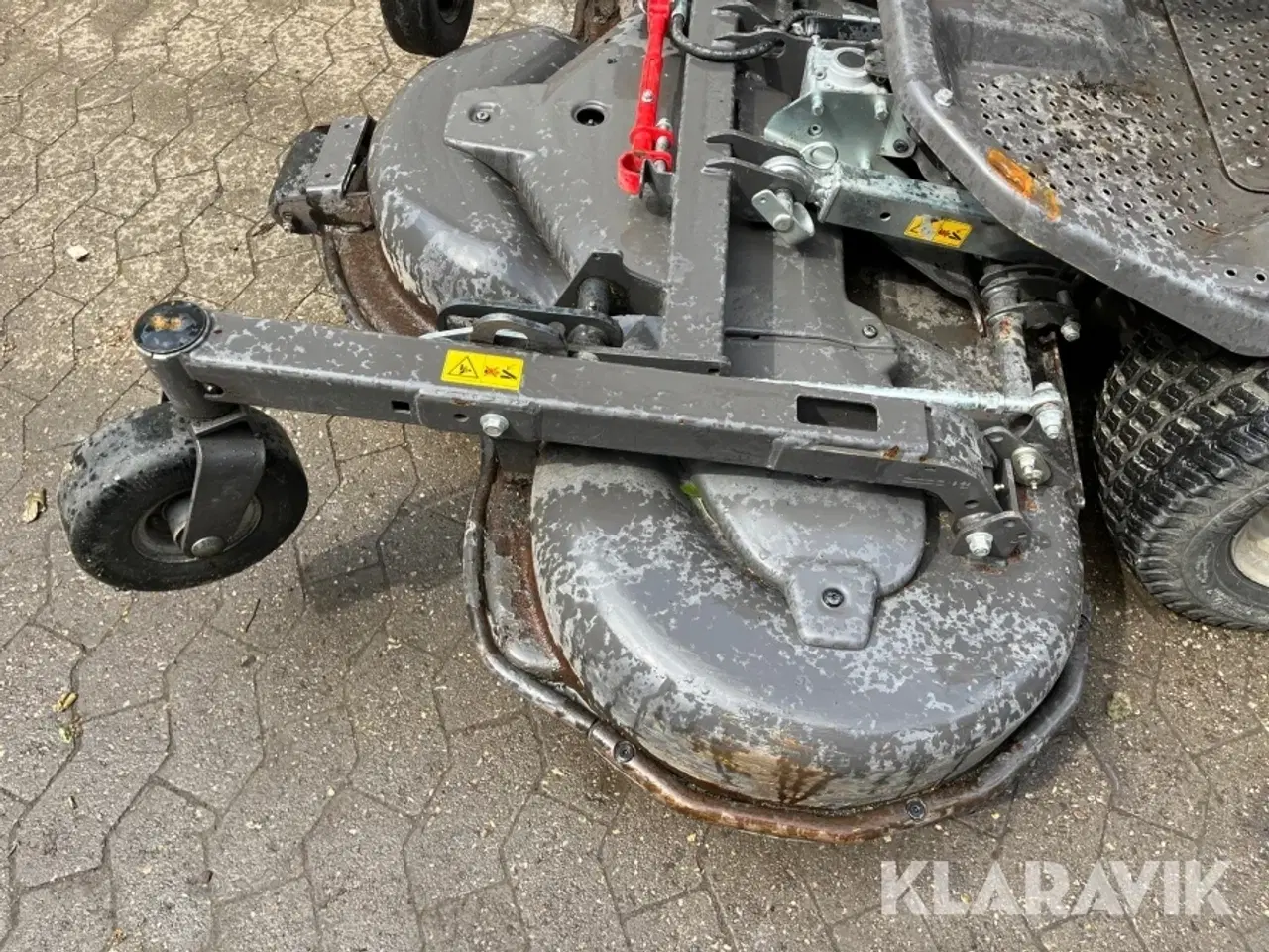 Billede 8 - Græsslåmaskine Husqvarna P 525D med slagleklipper