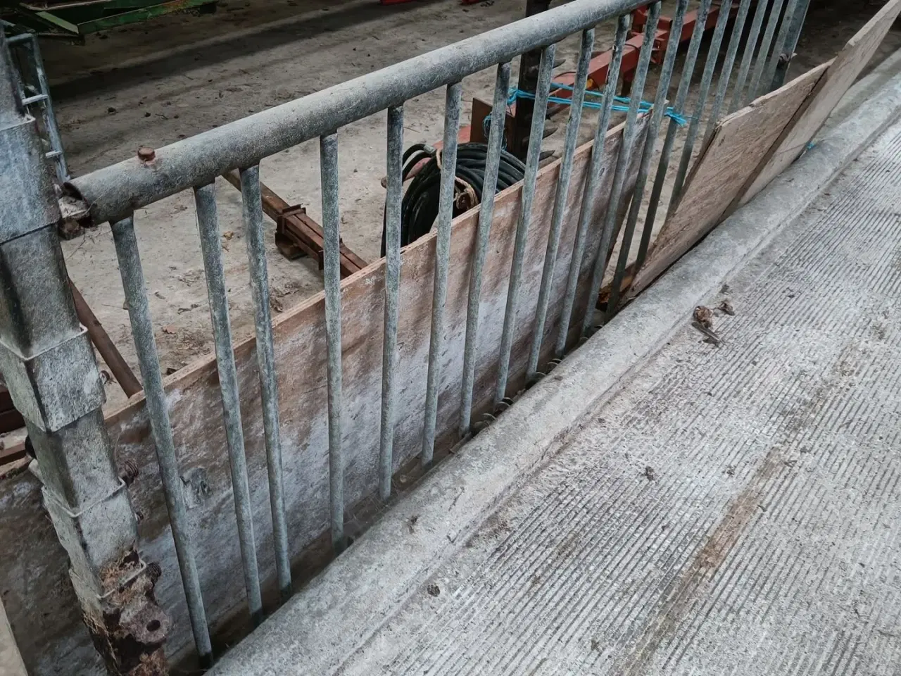 Billede 5 - - - - Forværk