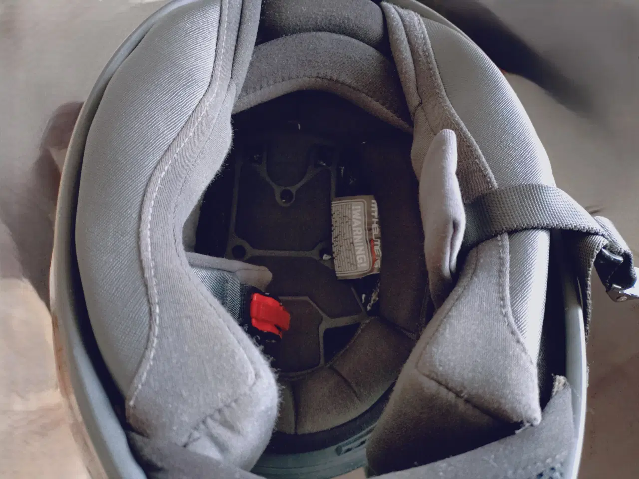 Billede 2 - Styrthjelm, MT Helmets, Stinger str. S