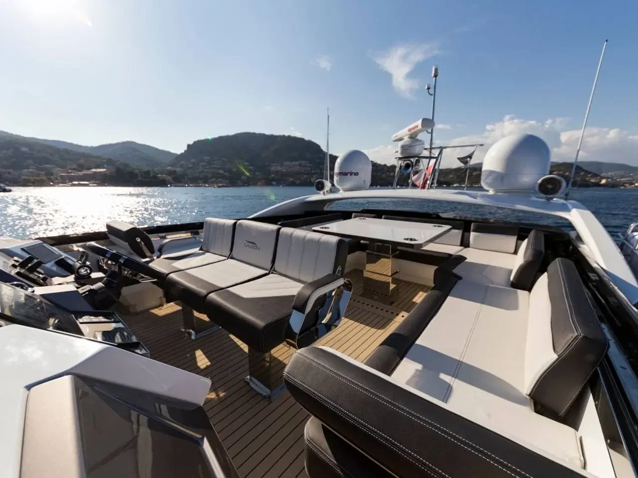 Billede 14 - Galeon 650 SKYDECK