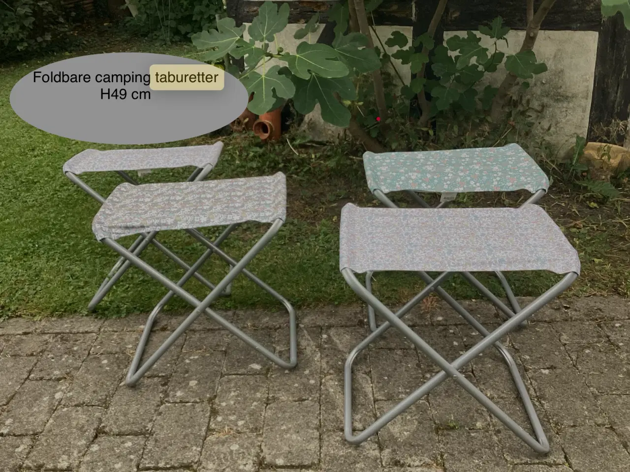 Billede 3 - Campingbord, inkl 4 taburetter