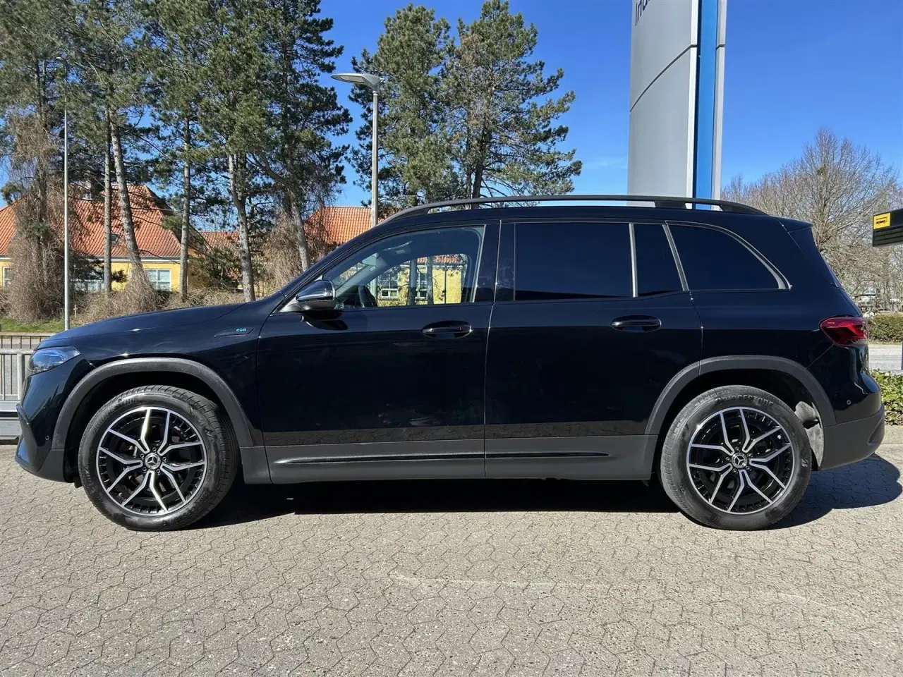 Billede 5 - Mercedes EQB300  AMG Line 4Matic
