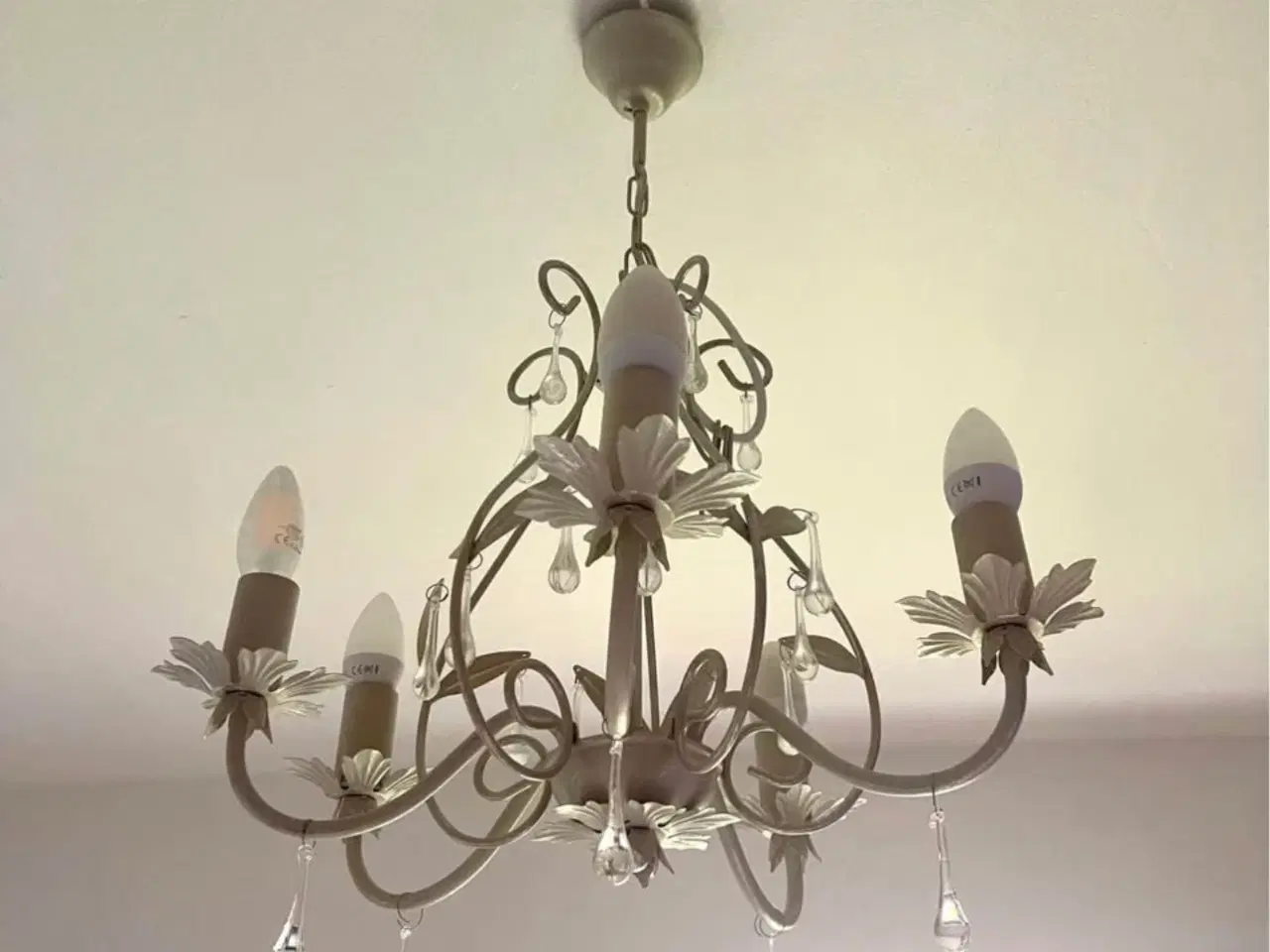 Billede 2 - Lysekrone 2 stk 99kr