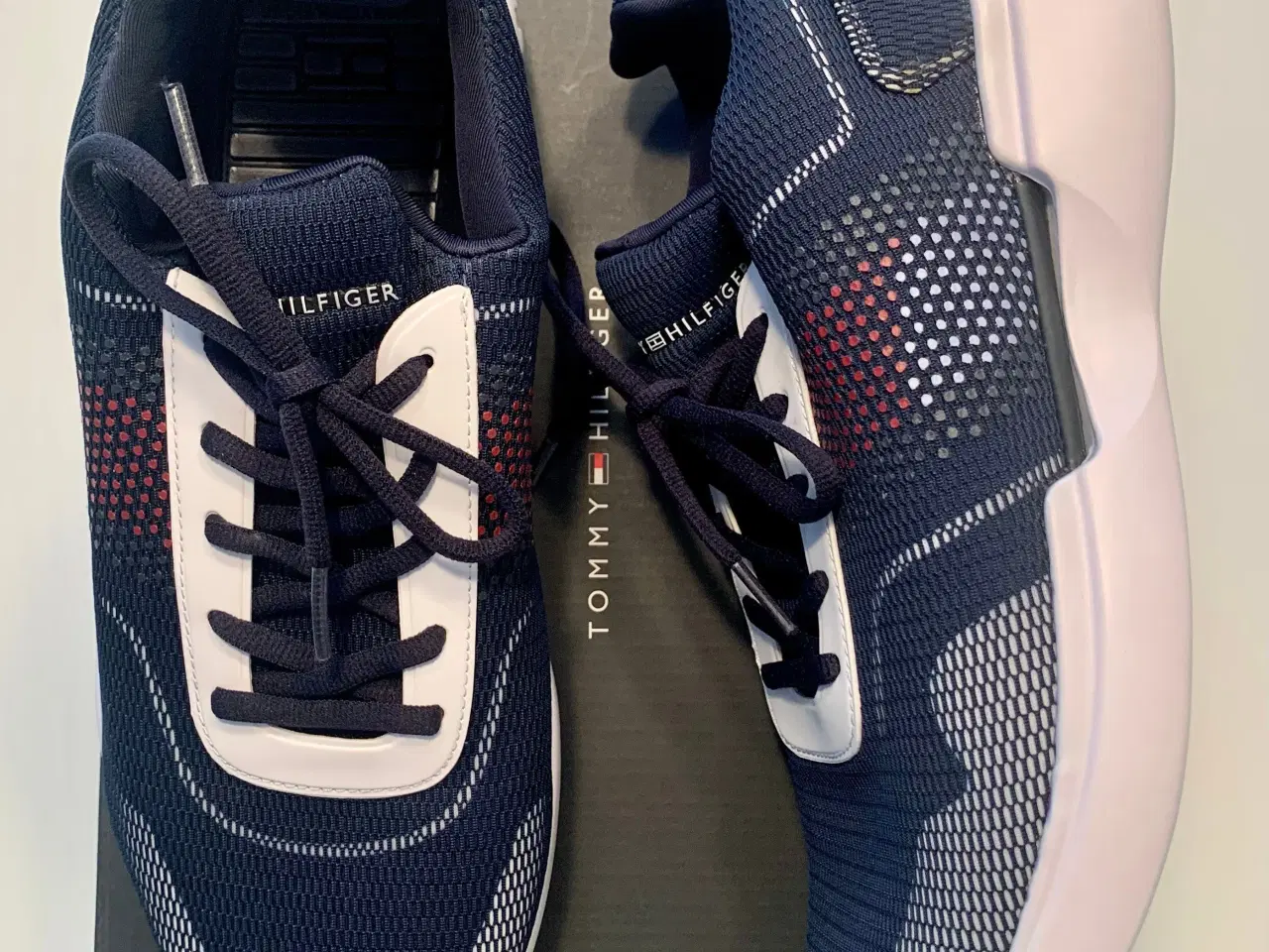 Billede 1 - Tommy Hilfiger sneakers