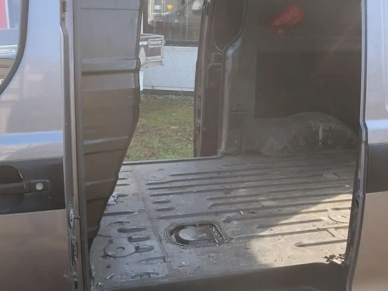 Billede 13 - Varebil HYUNDAI H1 2.5 CRDI KASSEVOGN