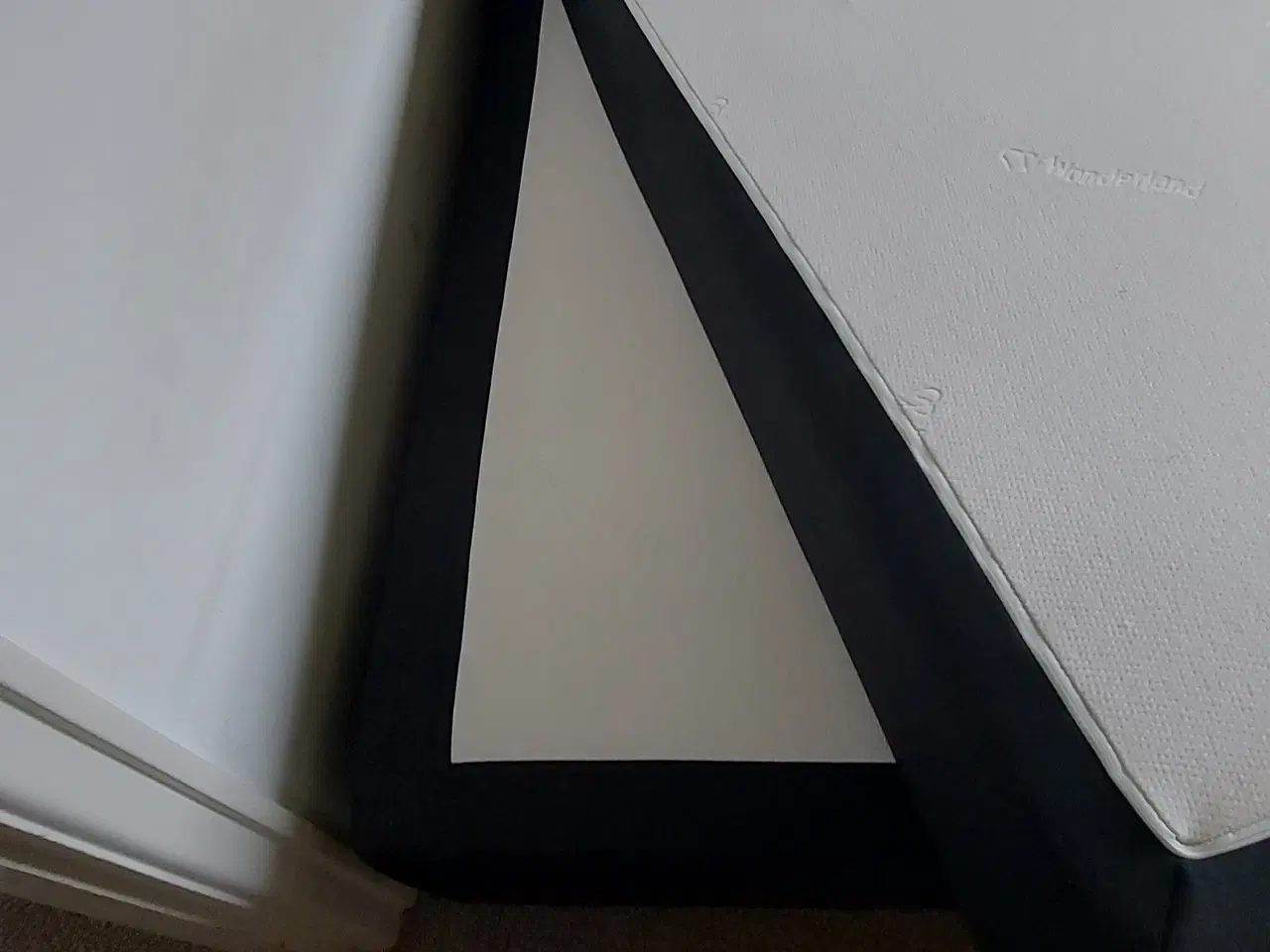 Billede 5 - Seng med to madrasser og ny topmadras