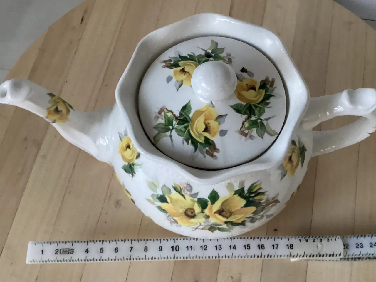 Billede 11 - Ældre Arthur Wood tekande med gule blomster