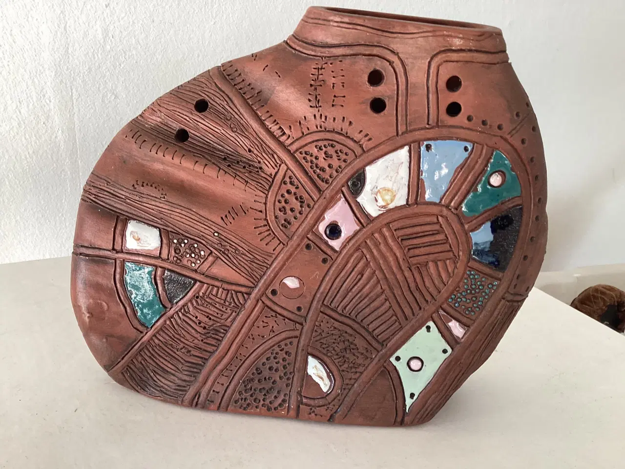 Billede 1 - Vase- skulptur i keramik