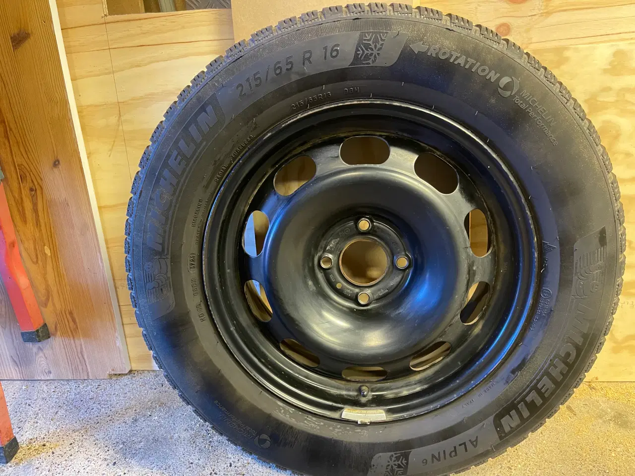 Billede 2 - Vinterdæk  Michelin alpin 6