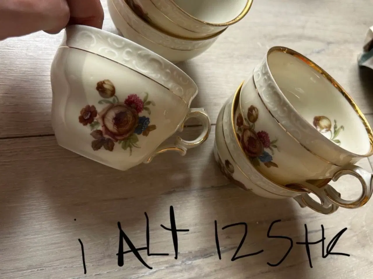 Billede 2 - Antik service fra kjøbenhavn porcelains malleri