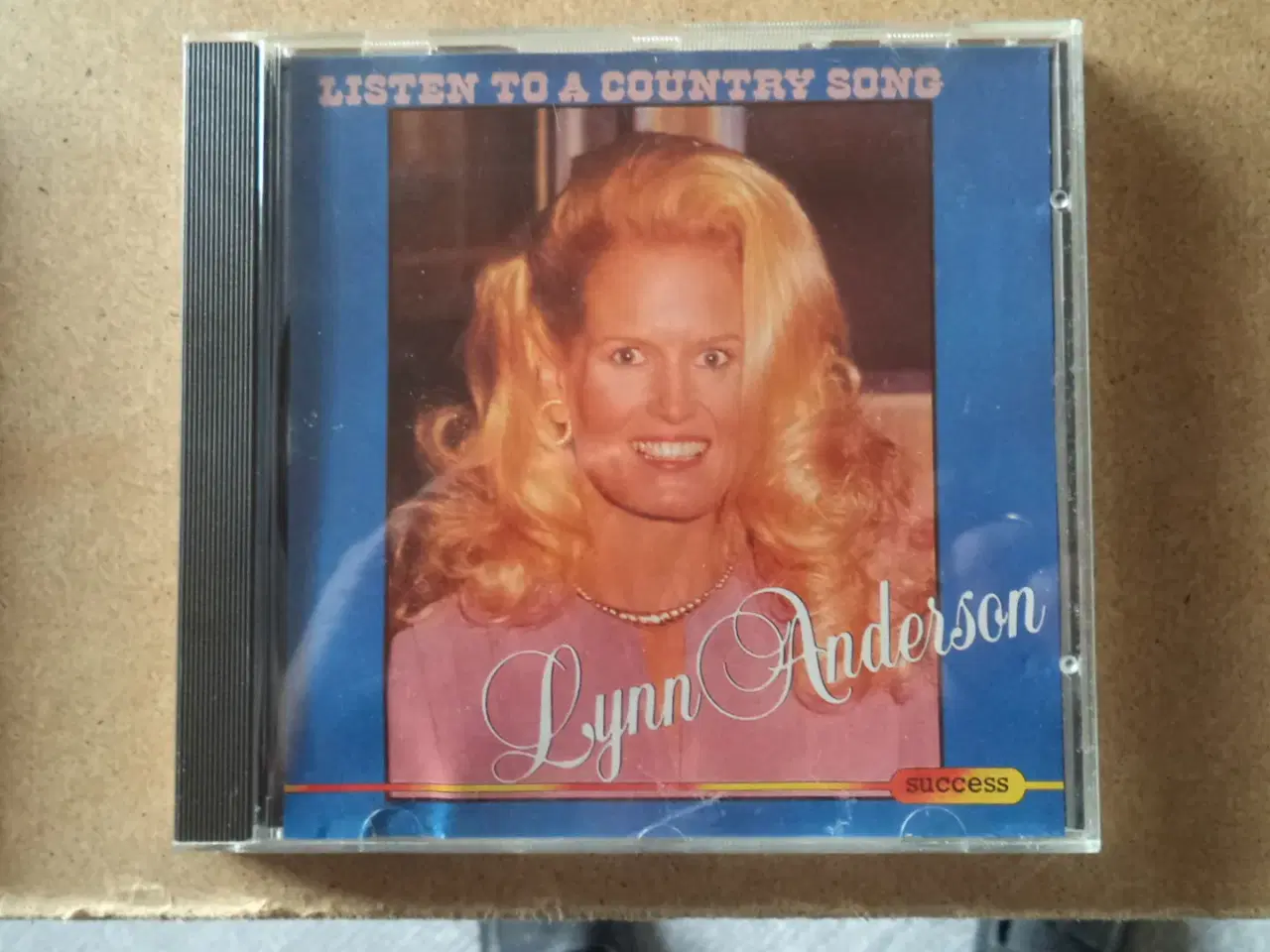 Billede 1 - Lynn Anderson ** Listen To A Country Song (2054cd)