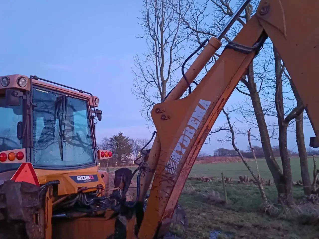 Billede 3 - Hydrema 906D ESD HYDRAULISK KSIFT FOR OG BAG