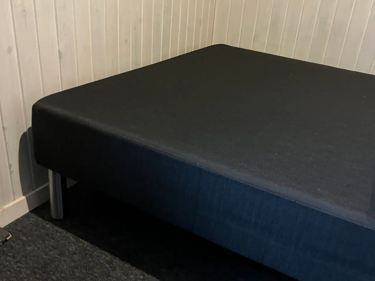 Billede 1 - 140 x 200 Seng som ny